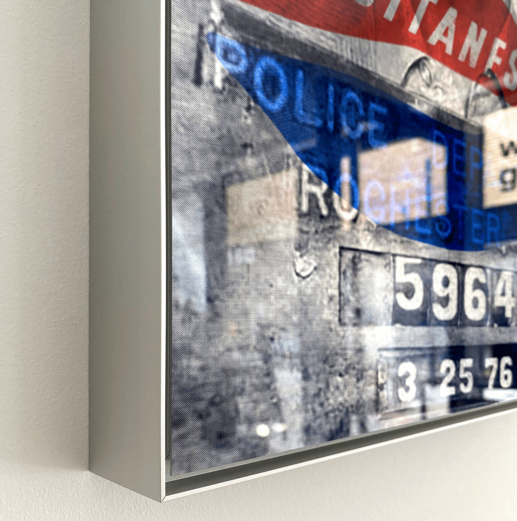 Labyrinth Art Gallery Brighton - Aluminium Small