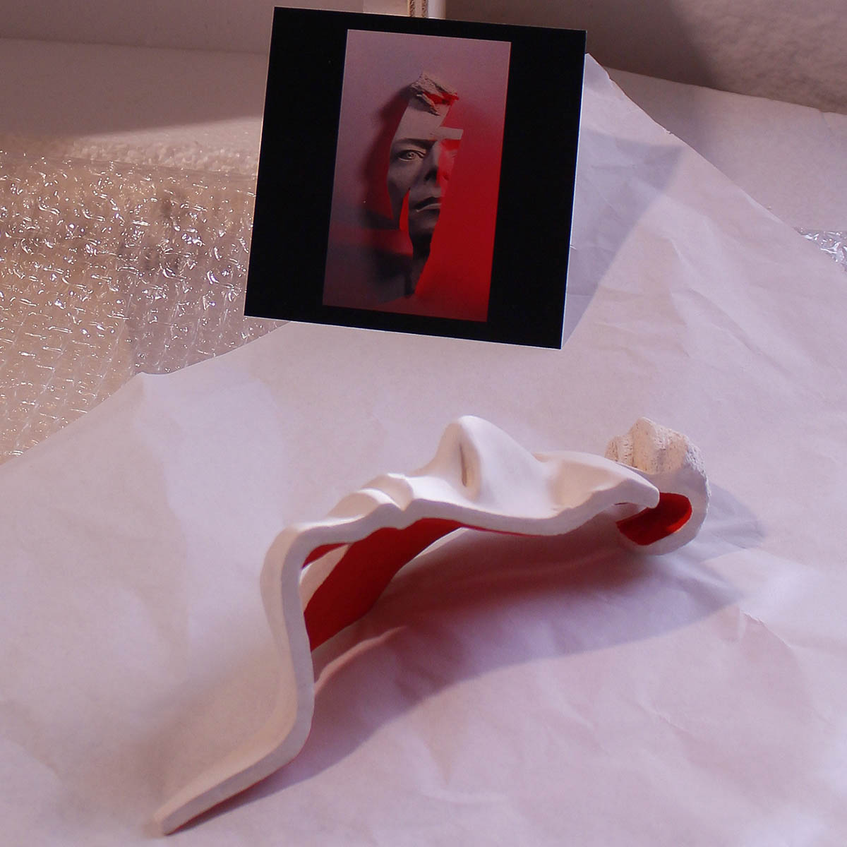 David Bowie Flash Red LED Sculpture By Maria Primolan - Image 5