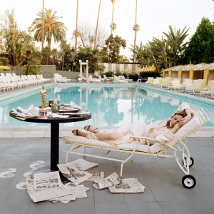 Faye Dunaway poolside in LA, 1977 — Limited Edition Print by Terry O'Neill