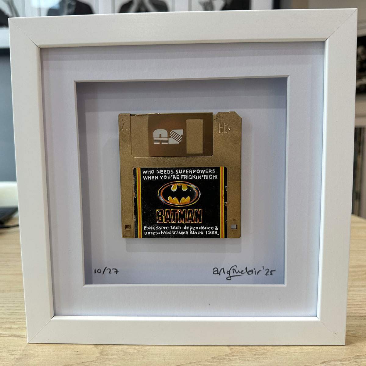 Batman: Unresolved Trauma - 3.5” Gold - Image 4